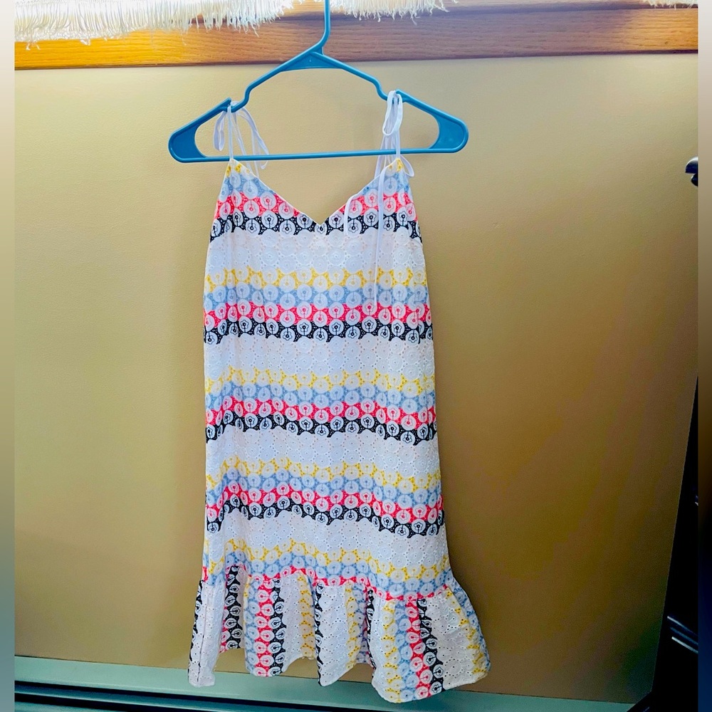 Cute eyelet summer dress. Very pretty!